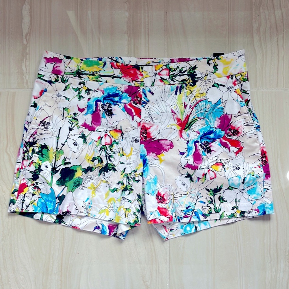 Gorgeous Express floral shorts.